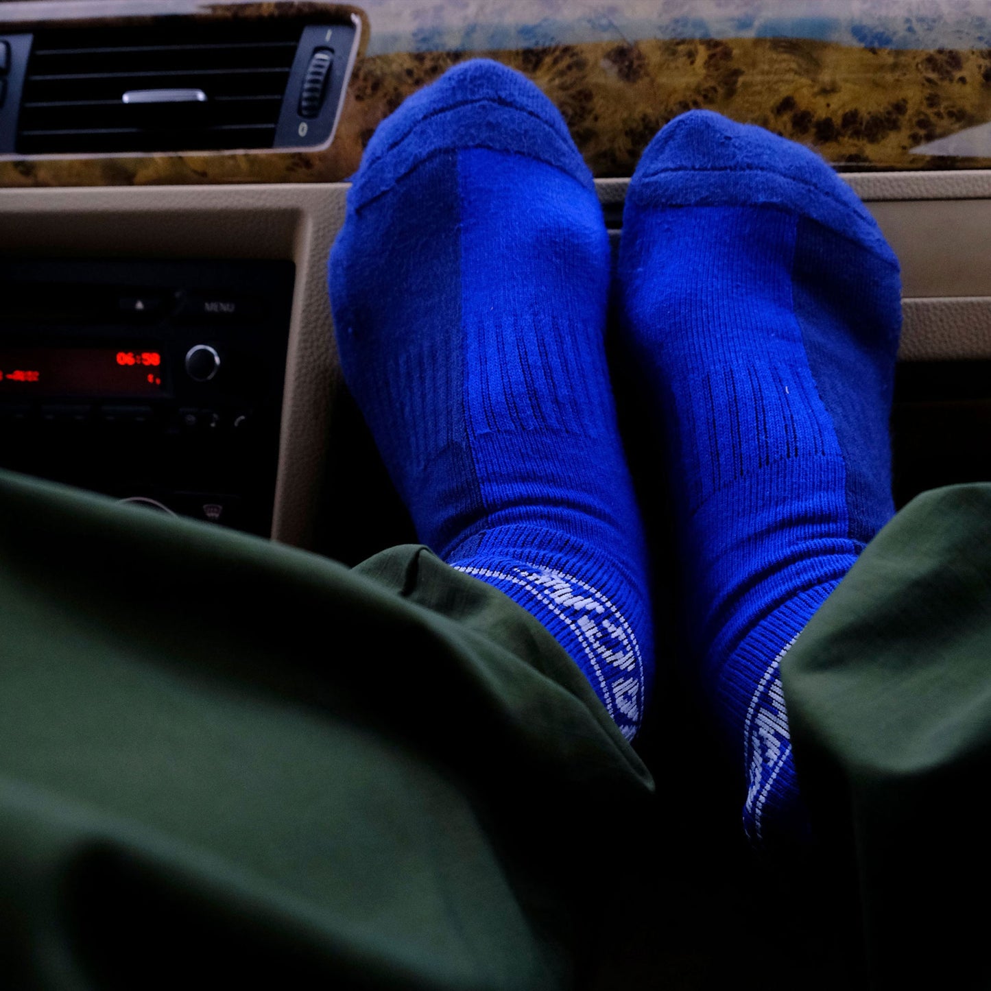 Split Color Sock (Blue/Navy)