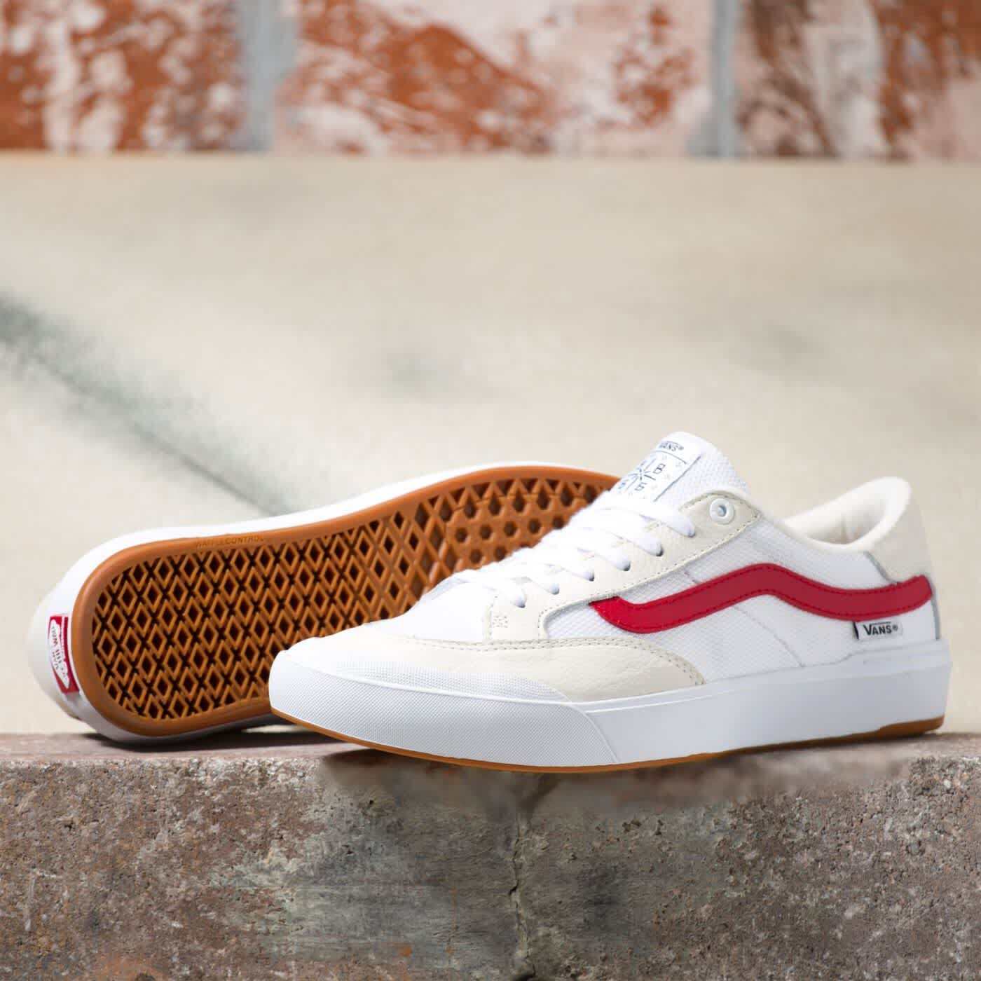 Skate Berle (Sport VTG White/Chili Pepper) *4.0*