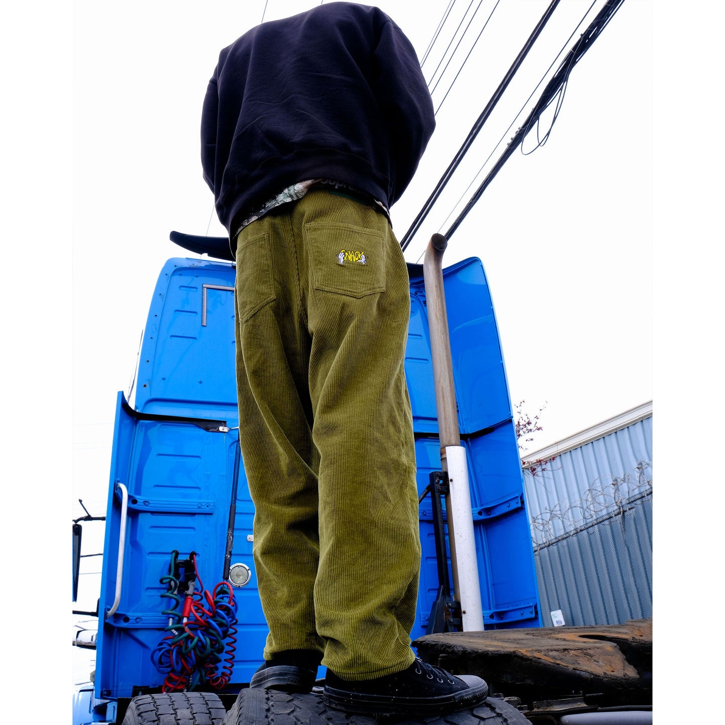 Snack Goodhands Corduroy Pants (Olive)