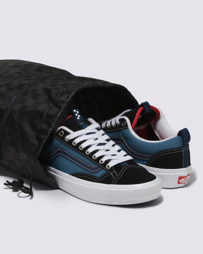 Skate Overnight Pack (Black)